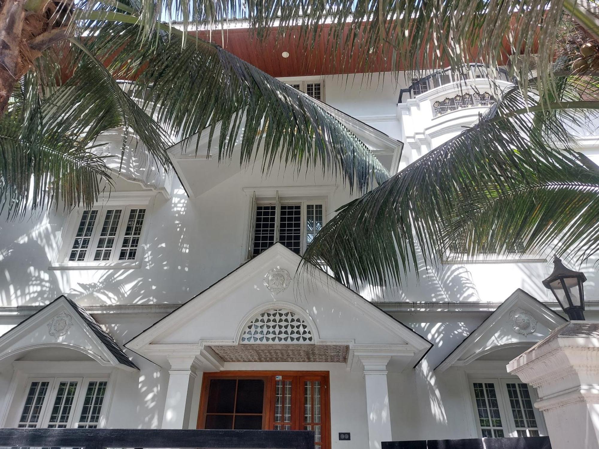 Annies Inn Homestay Kochi Luaran gambar